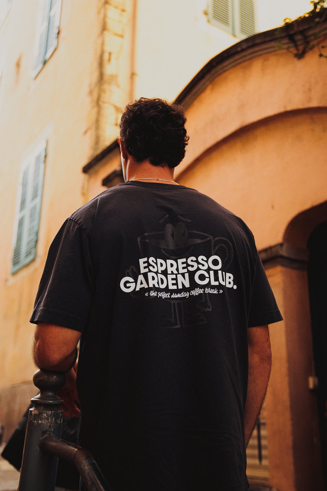 T-SHIRT SUNDAY COFFEE BREAK